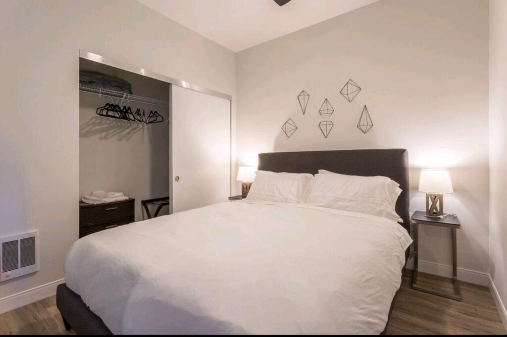 Domicile At Cove Apartment