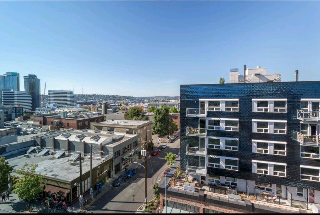 Domicile At Cove Apartment