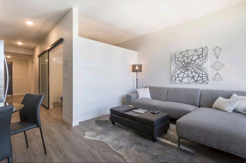 Domicile At Cove Apartment