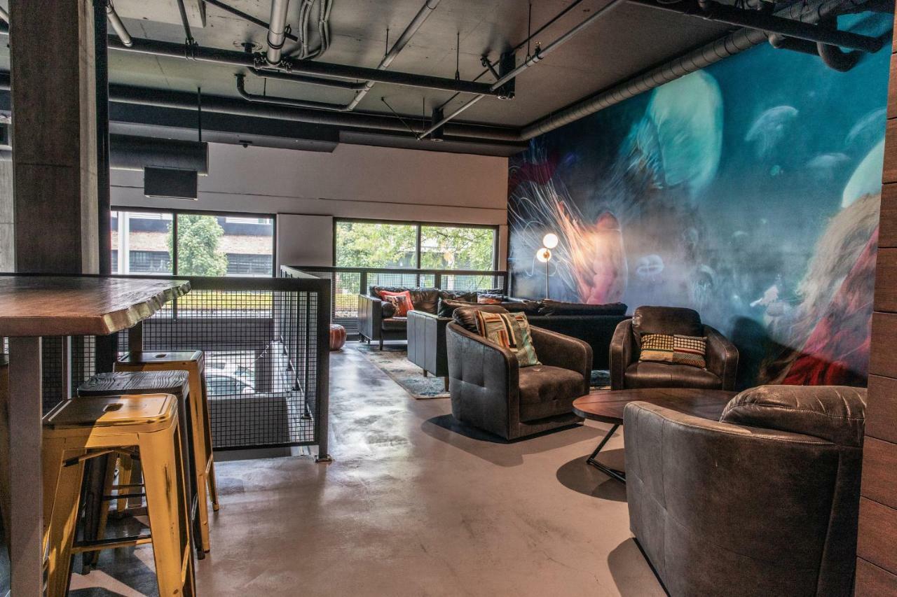 Domicile At Cove Apartment